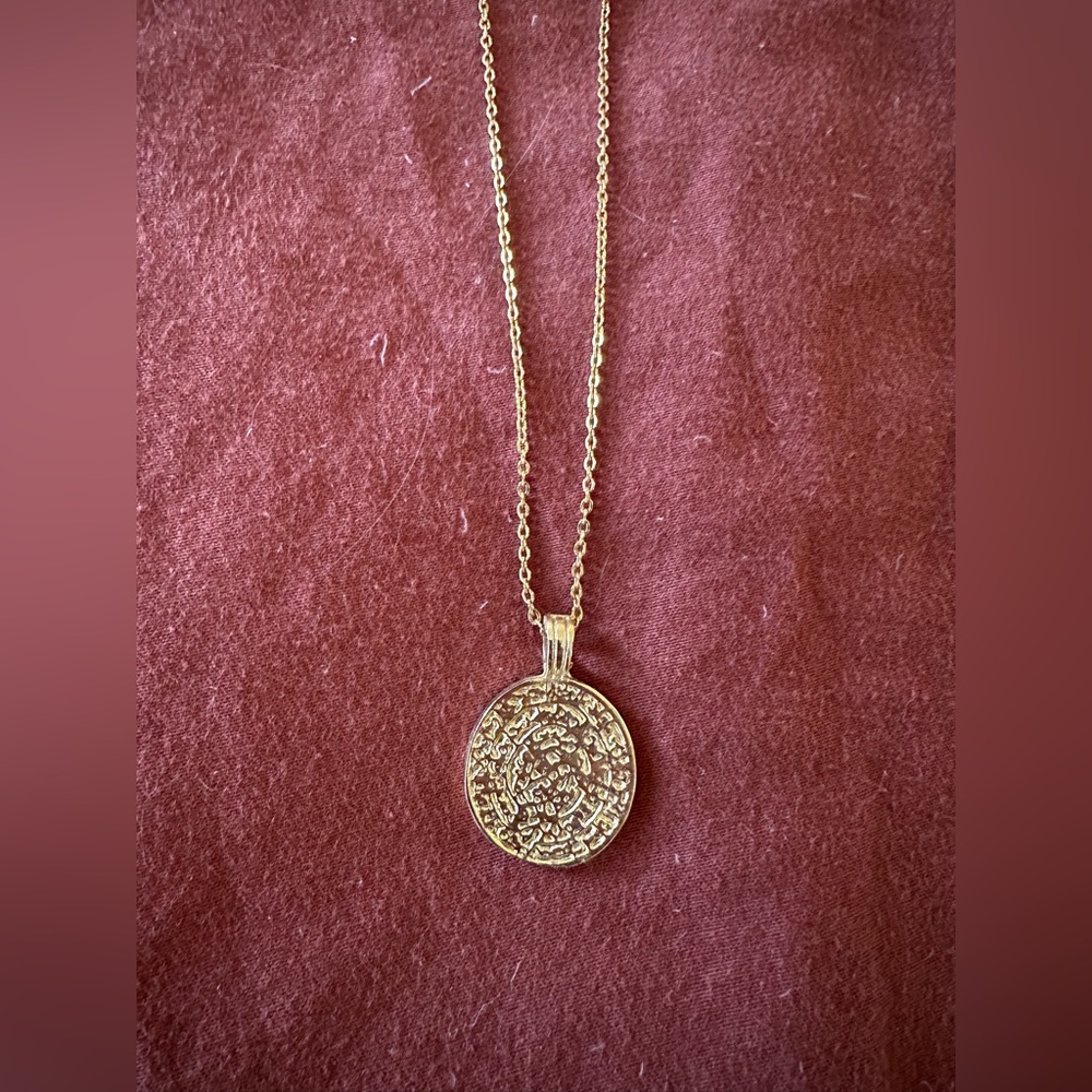 Gold necklace